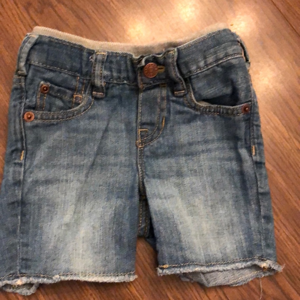 Babygap cutoffs.